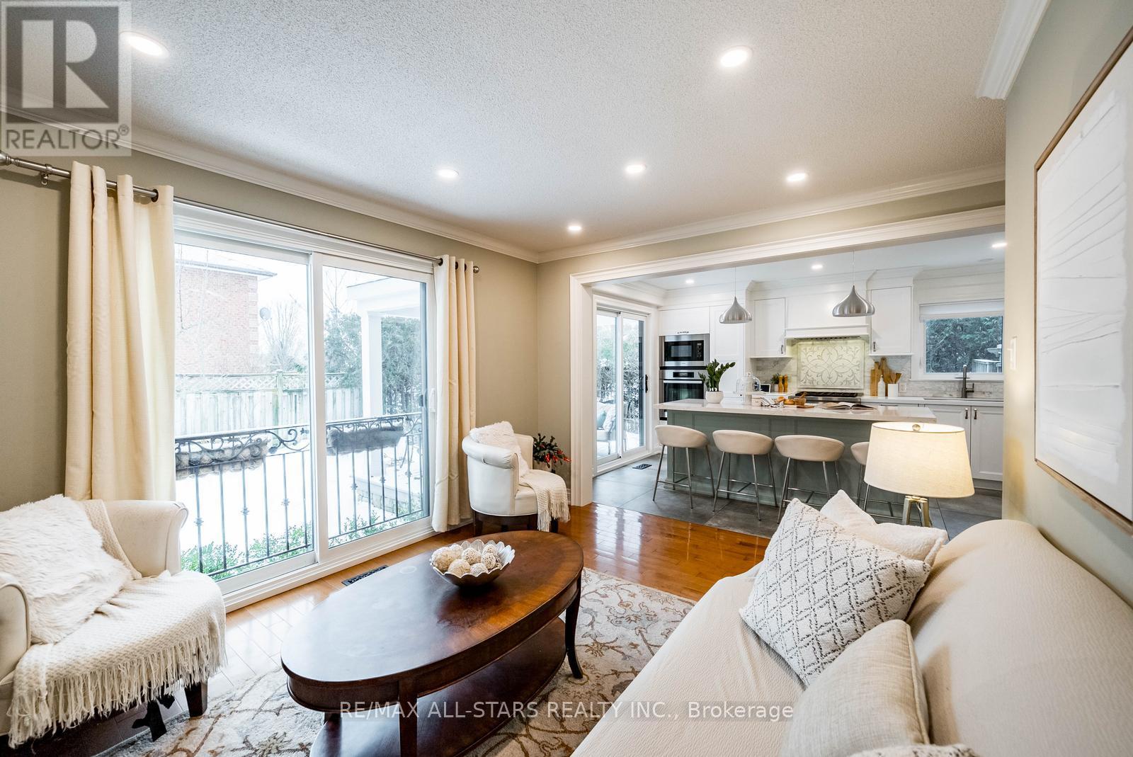 1 Alderwood Street, Whitchurch-Stouffville, Ontario  L4A 5C9 - Photo 18 - N12909668