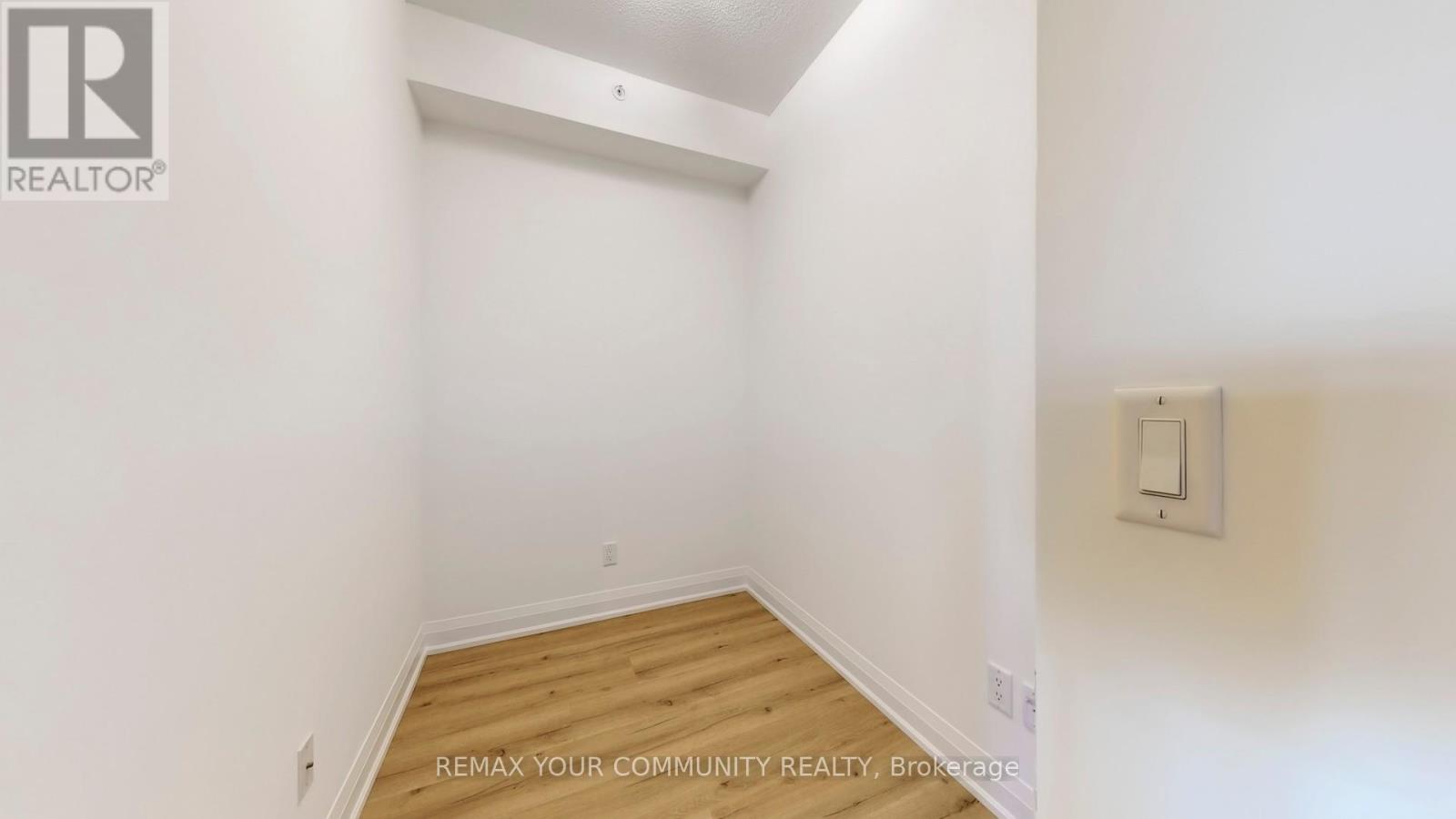 212 - 95 North Park Road, Vaughan, Ontario  L4J 0J1 - Photo 16 - N12909734