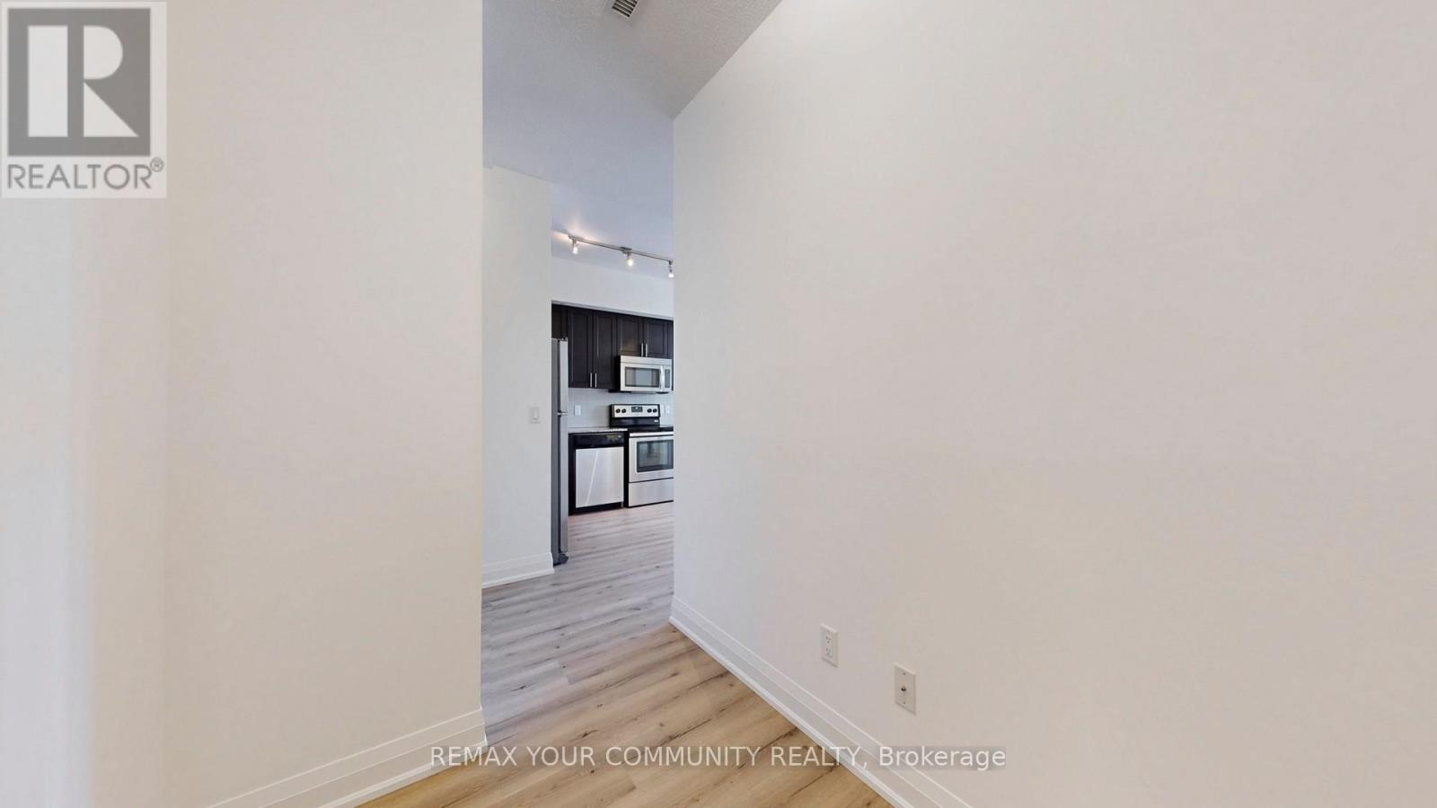 212 - 95 North Park Road, Vaughan, Ontario  L4J 0J1 - Photo 17 - N12909734