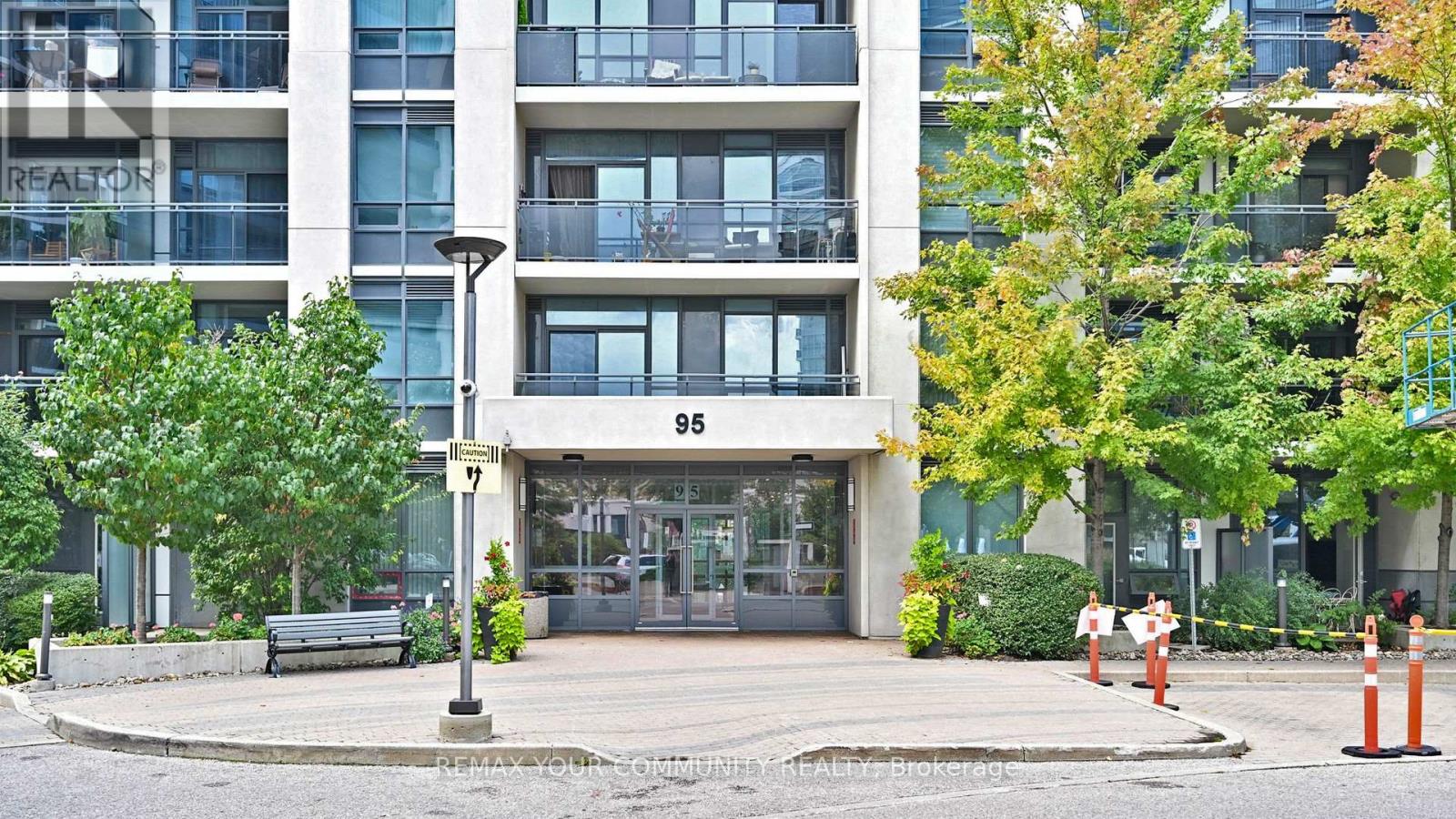 212 - 95 North Park Road, Vaughan, Ontario  L4J 0J1 - Photo 25 - N12909734