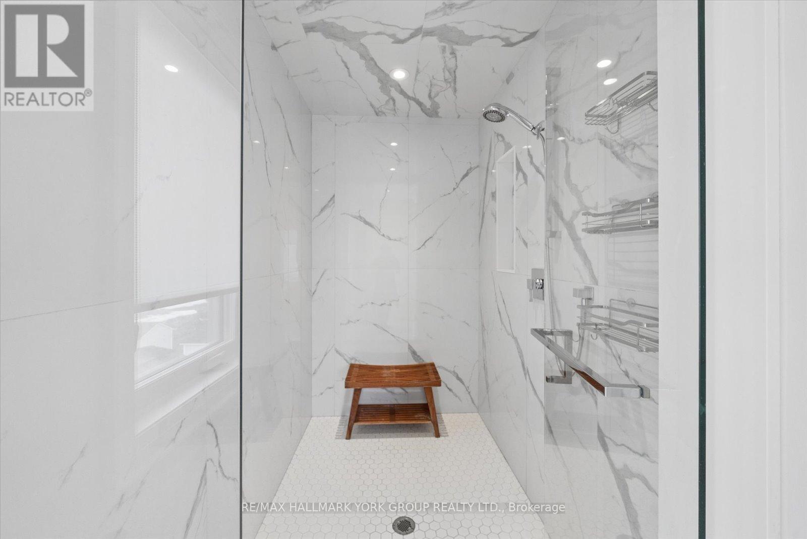 220 Pine Beach Drive, Georgina, Ontario  L4P 2V5 - Photo 24 - N12909798