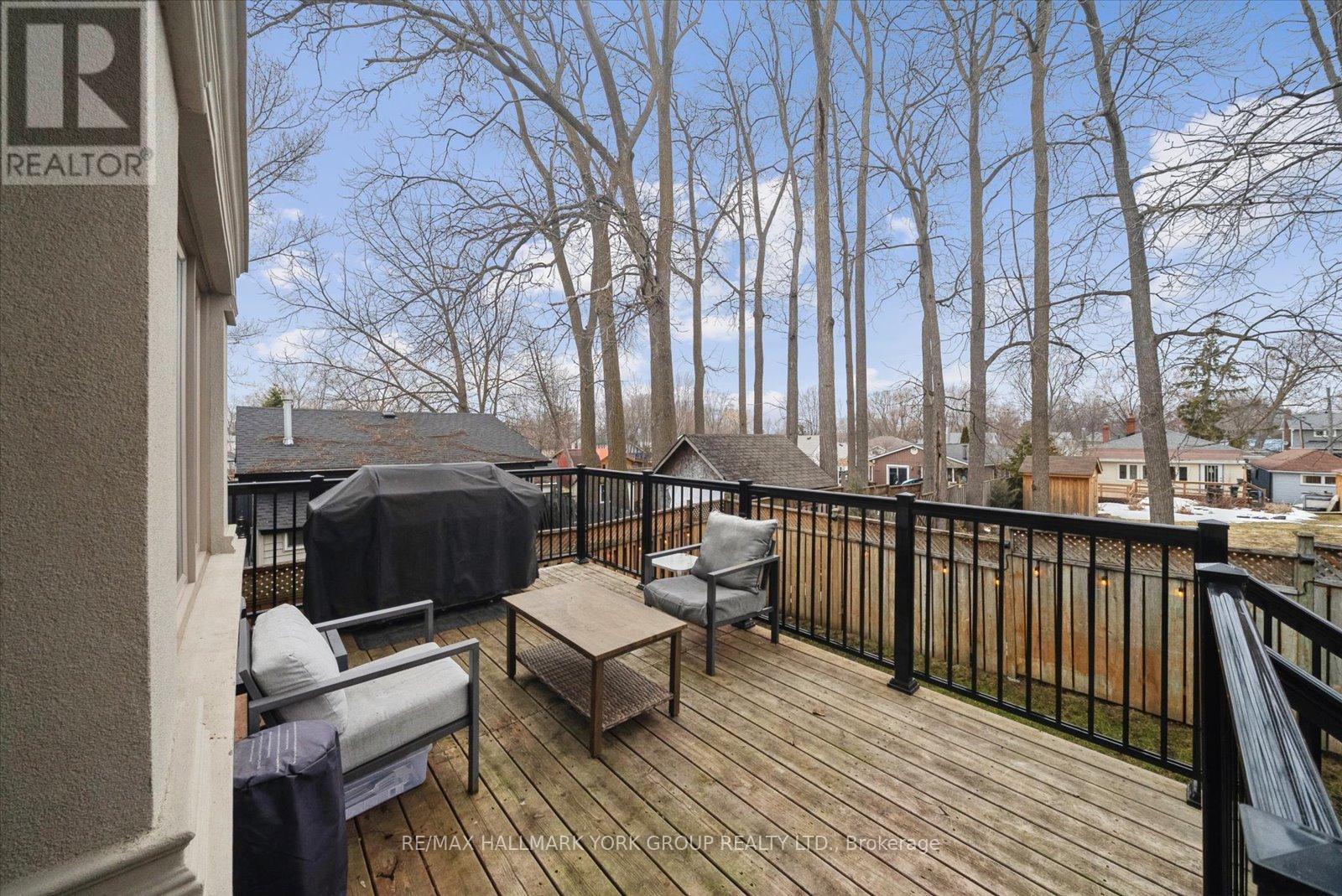 220 Pine Beach Drive, Georgina, Ontario  L4P 2V5 - Photo 39 - N12909798