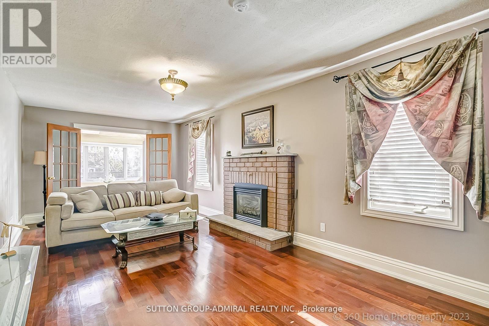 193 Wigwoss Drive, Vaughan, Ontario L4L 4A7 - Photo 7 - N12909806