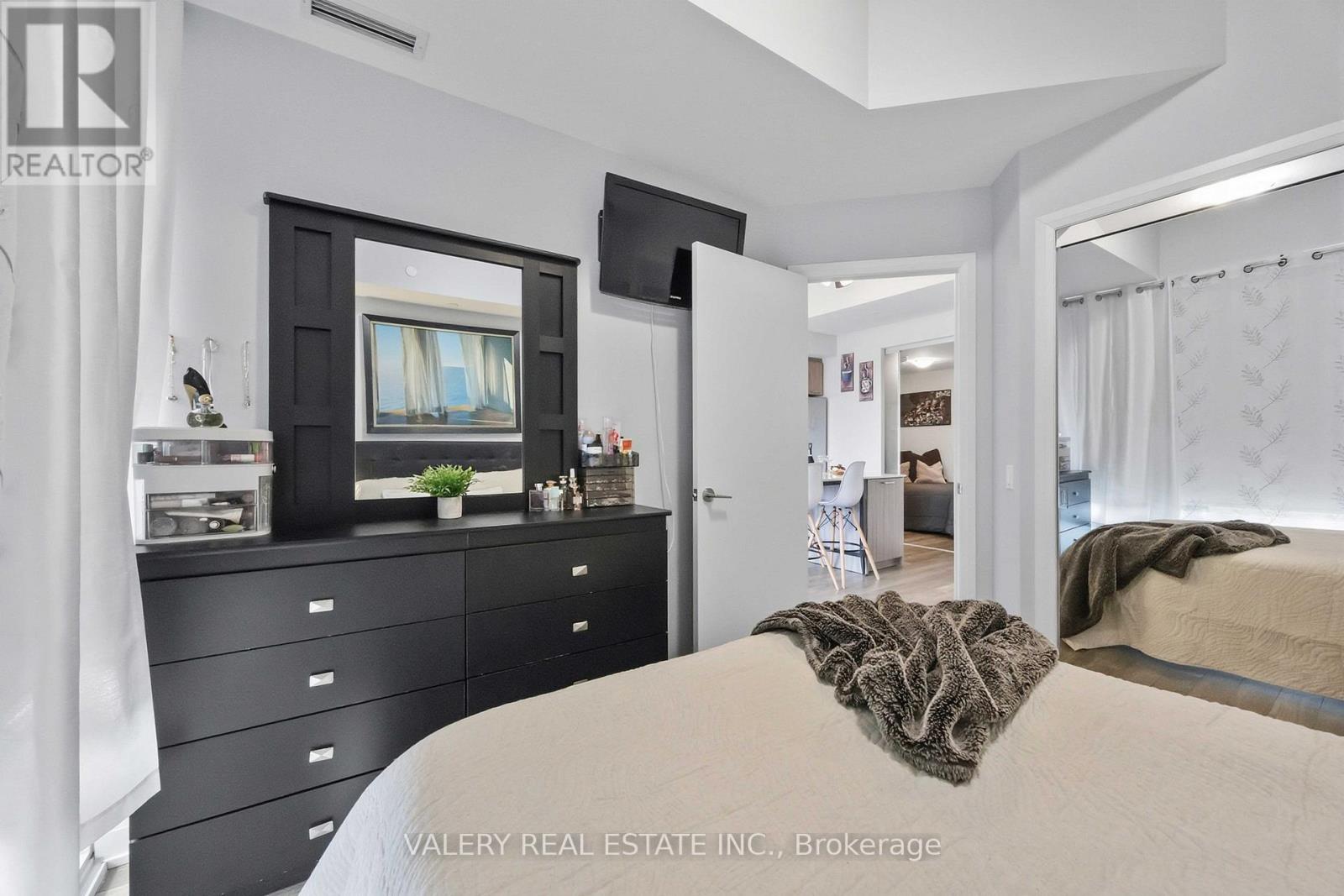 325 - 4800 Highway 7, Vaughan, Ontario L4L 1H8 - Photo 25 - N12909818