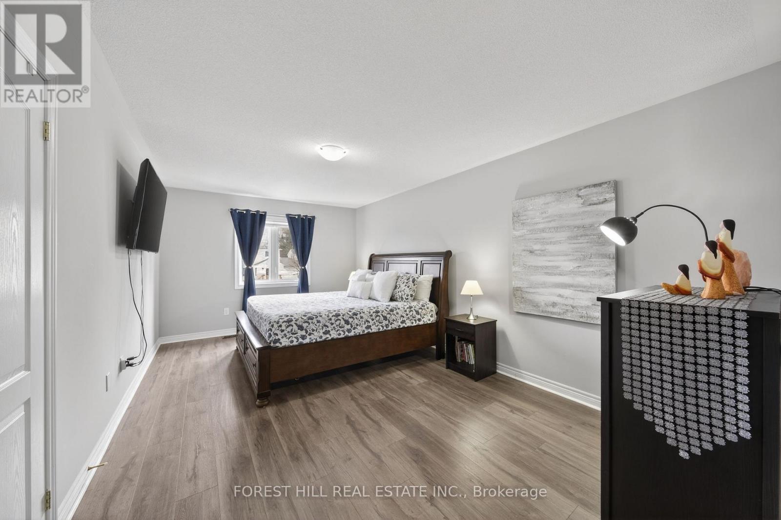 37 Greenwood Drive, Essa, Ontario  L3W 0N5 - Photo 15 - N12909876