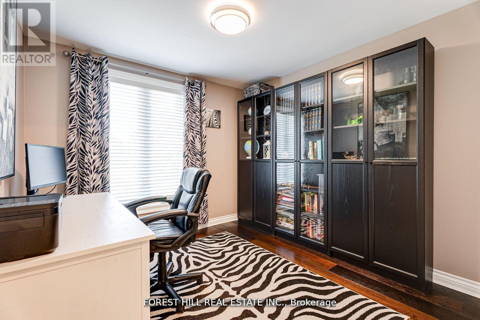 5837 Yonge Street, Innisfil (Churchill), Ontario  L0L 1K0 - Photo 9 - N12909904