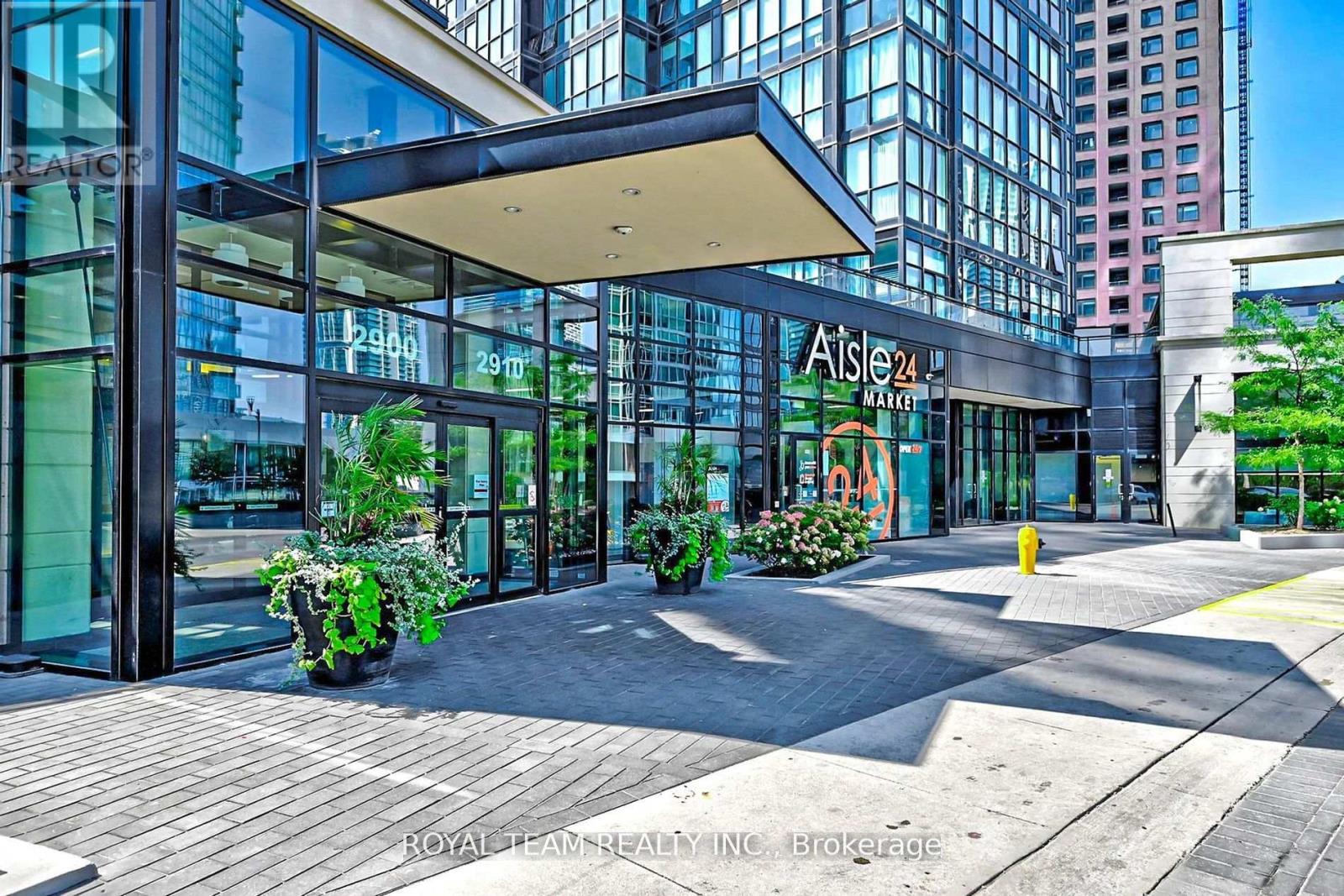 3405 - 2900 Highway 7, Vaughan, Ontario L4K 0G3 - Photo 2 - N12909924