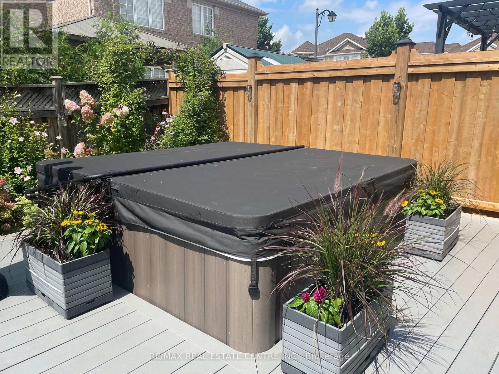 823 Biggar Heights Se, Milton, Ontario  L9T 0G7 - Photo 49 - W12909406