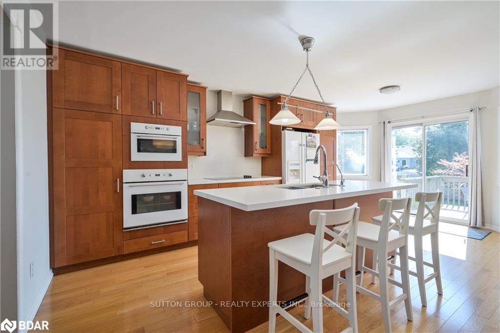 12 Langevin Drive, Wasaga Beach, Ontario  L9Z 1C6 - Photo 8 - S12909790