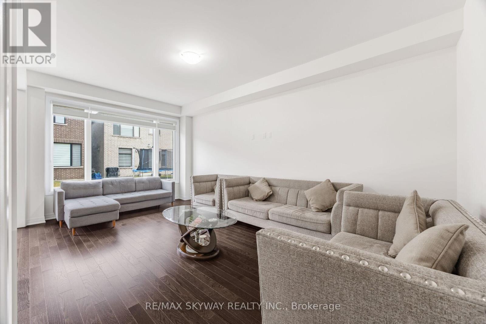 90 Player Drive, Erin, Ontario  N0B 1T0 - Photo 13 - X12900378