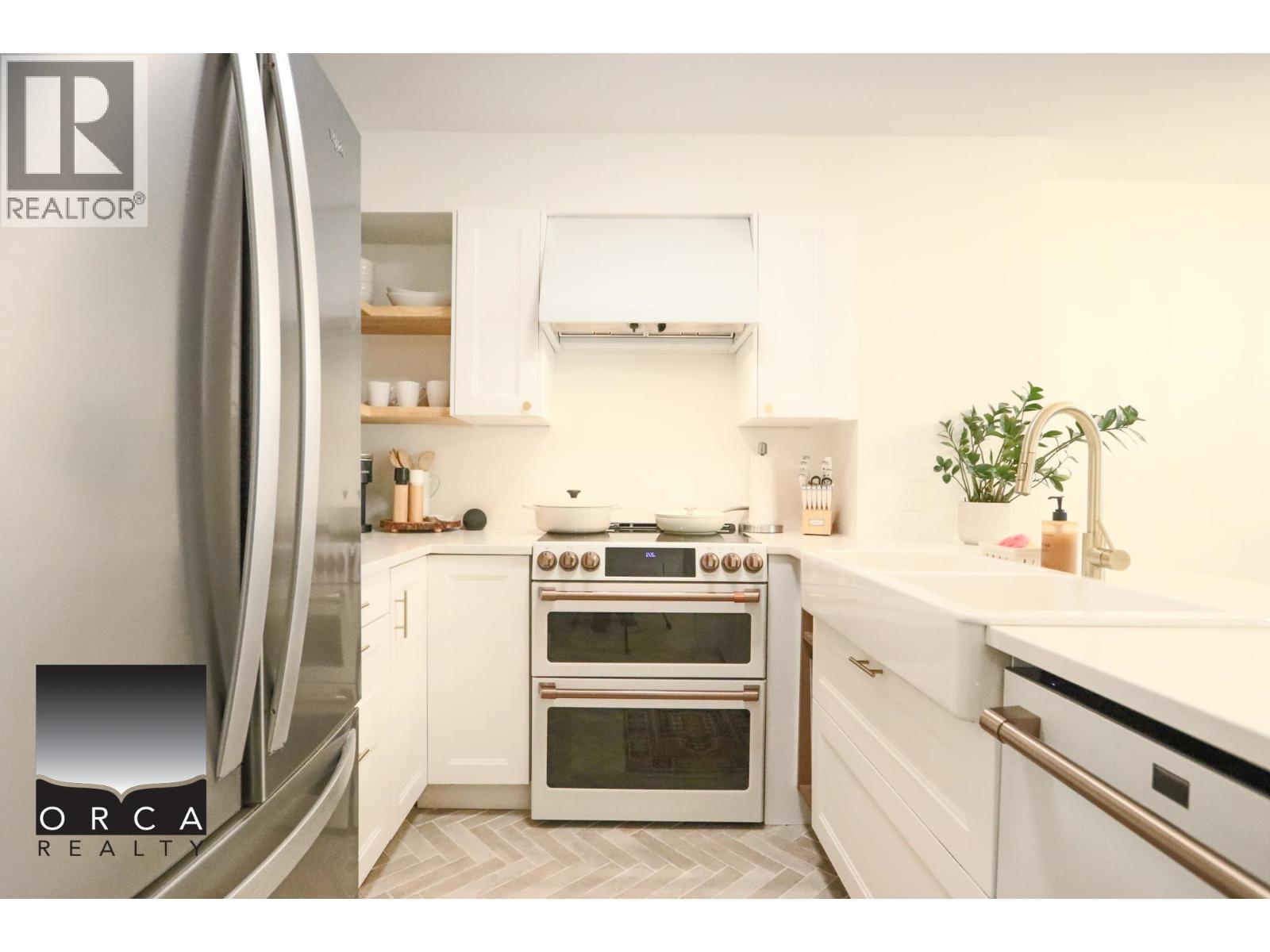 202 3191 Mountain Highway Highway, North Vancouver, British Columbia  V7K 2H4 - Photo 10 - R3102191