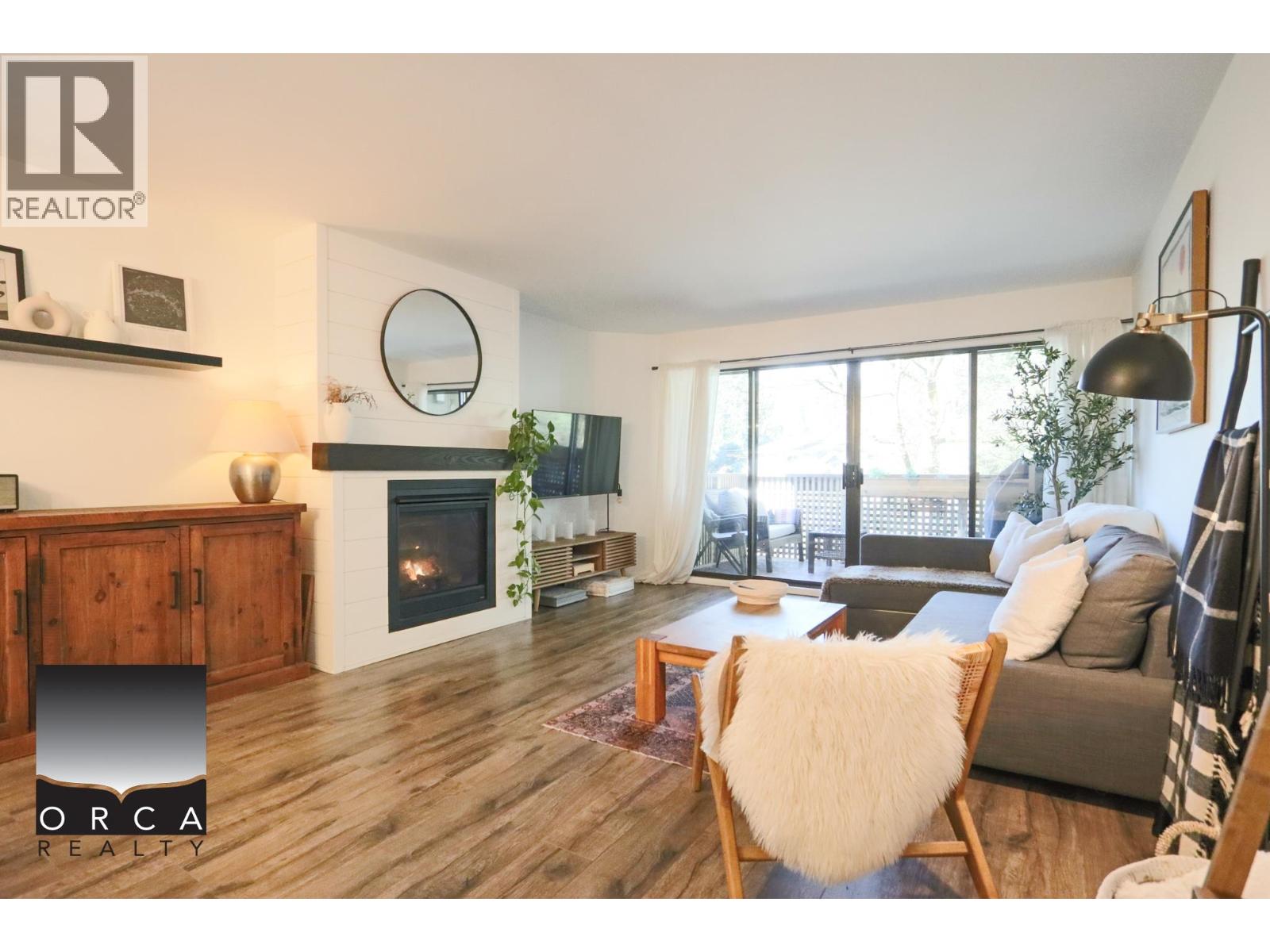 202 3191 Mountain Highway Highway, North Vancouver, British Columbia  V7K 2H4 - Photo 2 - R3102191