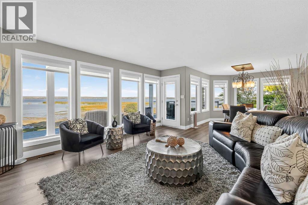 398 Marina Bay Place, Sylvan Lake, Alberta  T4S 1E9 - Photo 15 - A2287040