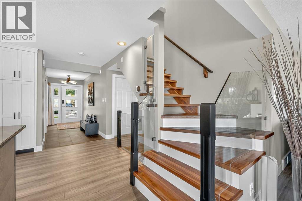 398 Marina Bay Place, Sylvan Lake, Alberta  T4S 1E9 - Photo 9 - A2287040