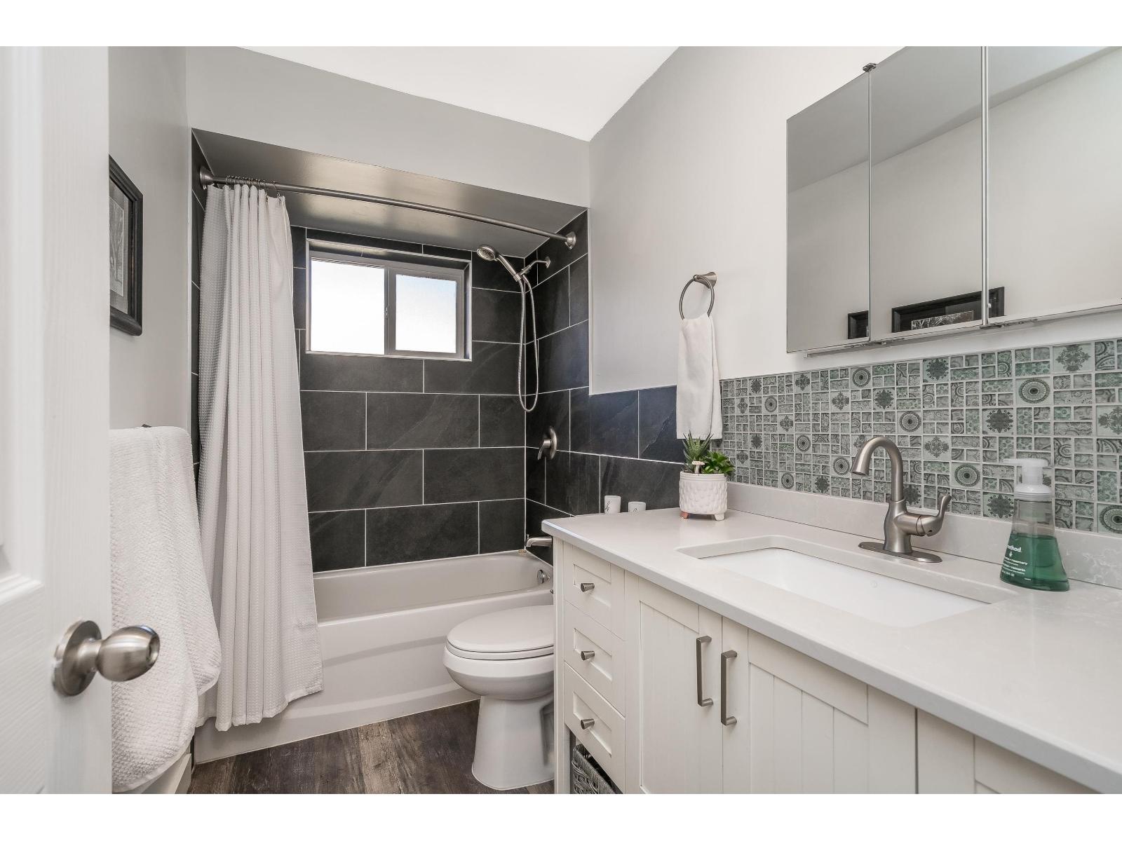 32495 Mcrae Avenue, Mission, British Columbia  V2V 2L6 - Photo 26 - R3092065