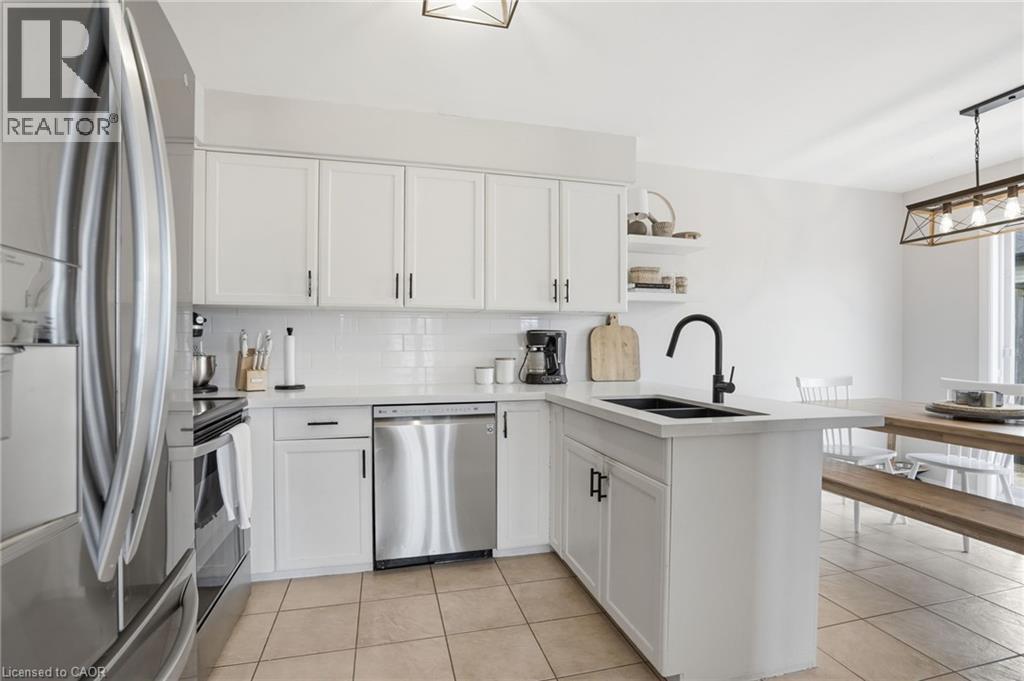 3368 Cardinal Drive, Niagara Falls, Ontario  L2H 3A6 - Photo 7 - 40814247