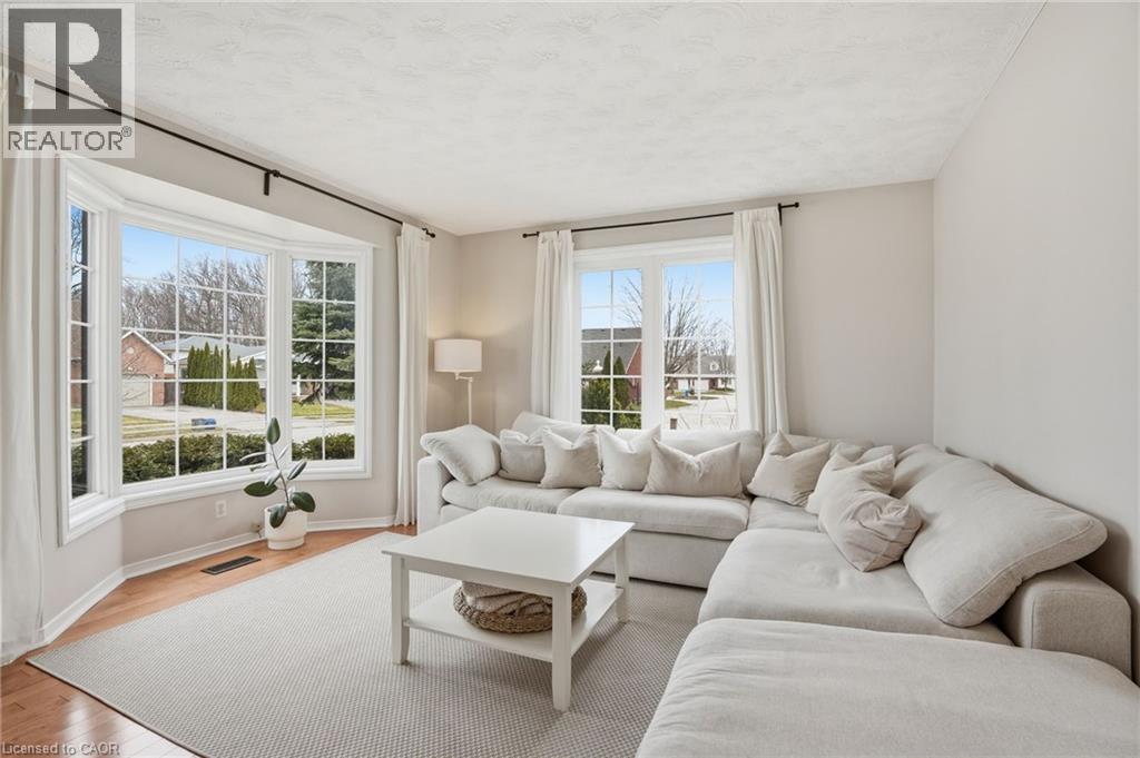 3368 Cardinal Drive, Niagara Falls, Ontario  L2H 3A6 - Photo 3 - 40814247