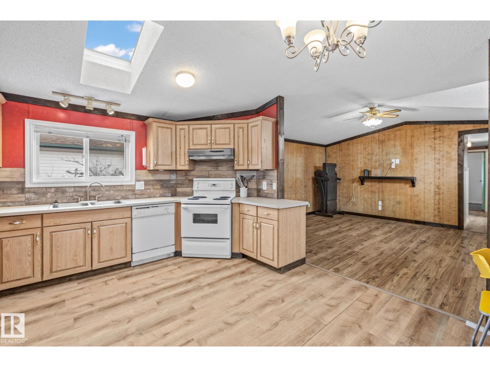 2863 Lakeside Close Nw, Edmonton, Alberta  T5S 1T5 - Photo 9 - E4478686