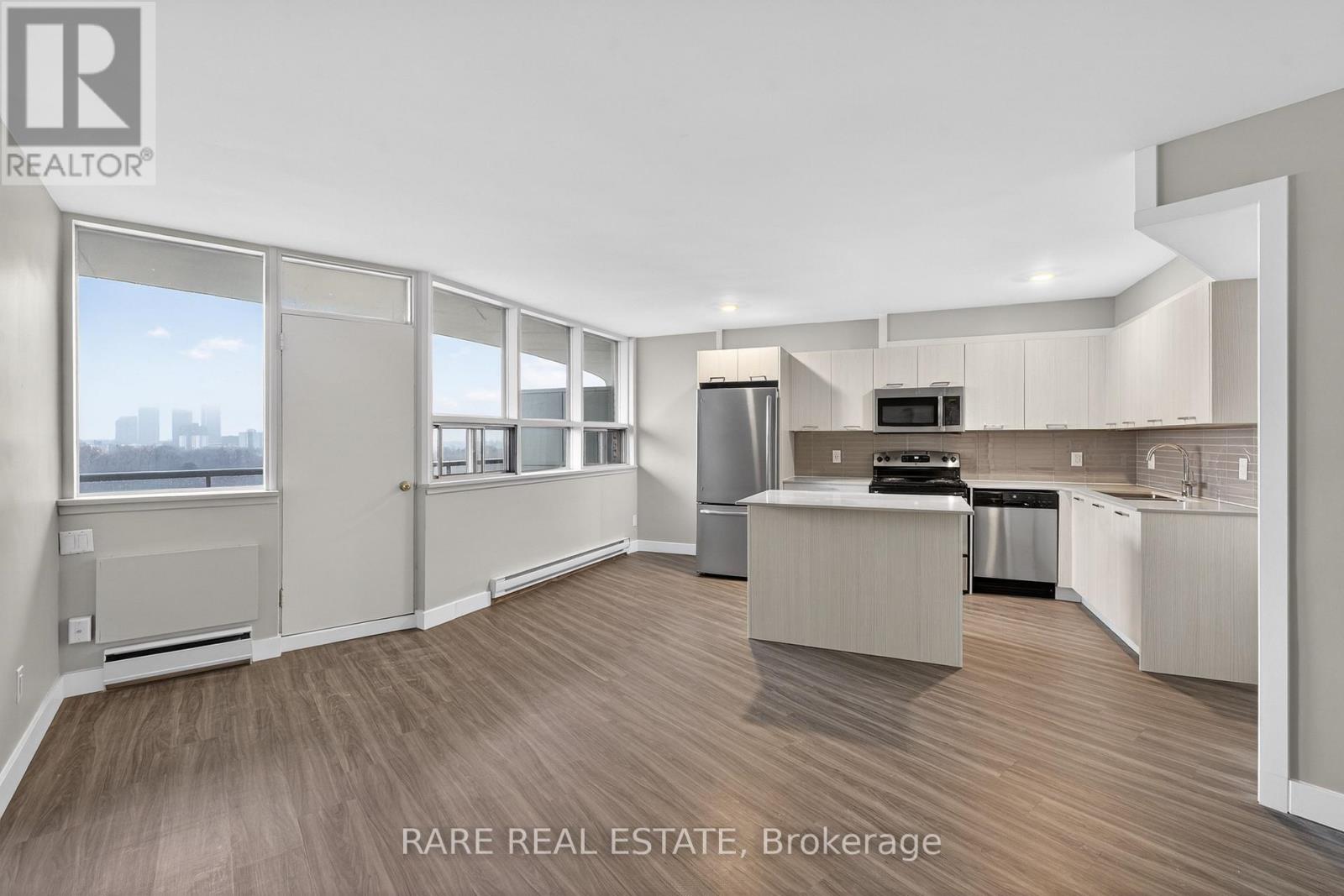 1202 - 4340 Bloor Street W, Toronto (Markland Wood), Ontario  M9C 2A6 - Photo 3 - W12909584