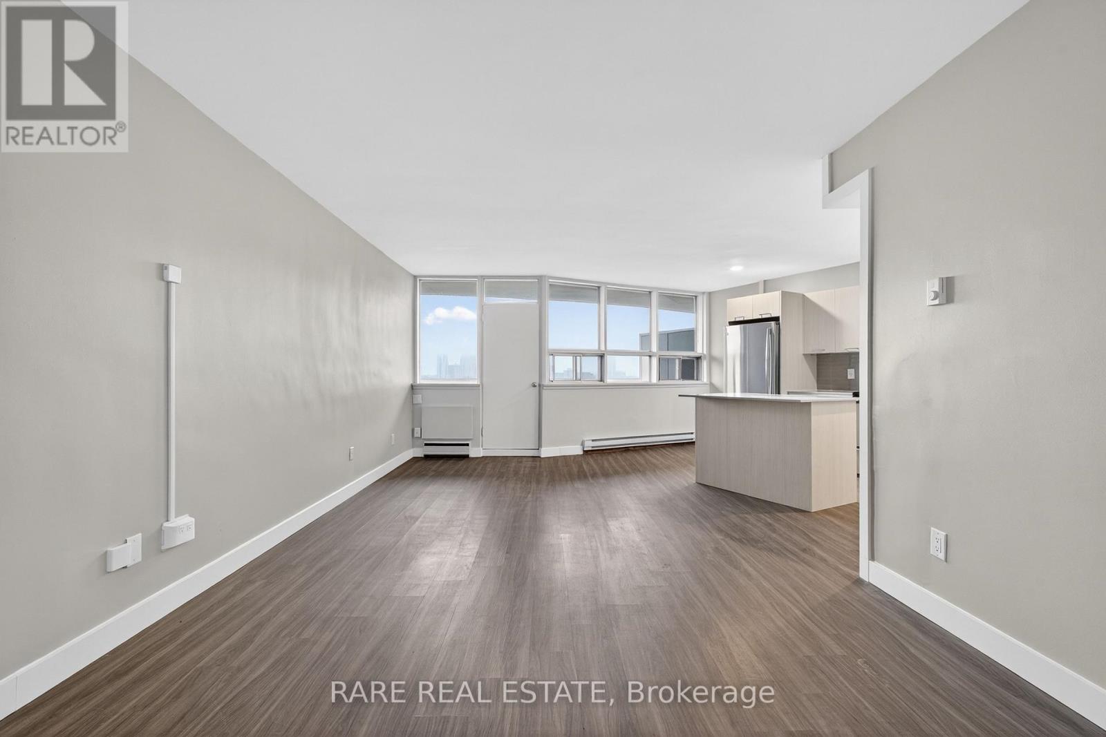 1202 - 4340 Bloor Street W, Toronto (Markland Wood), Ontario  M9C 2A6 - Photo 5 - W12909584