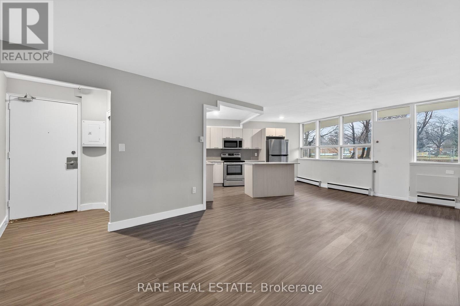 103 - 4340 Bloor Street W, Toronto (Markland Wood), Ontario  M9C 2A6 - Photo 6 - W12909588