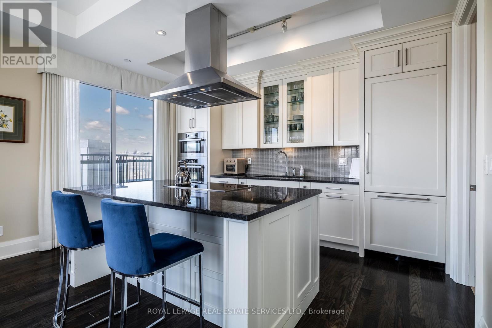 1002 - 30 Old Mill Road, Toronto, Ontario  M8X 0A5 - Photo 16 - W12909594