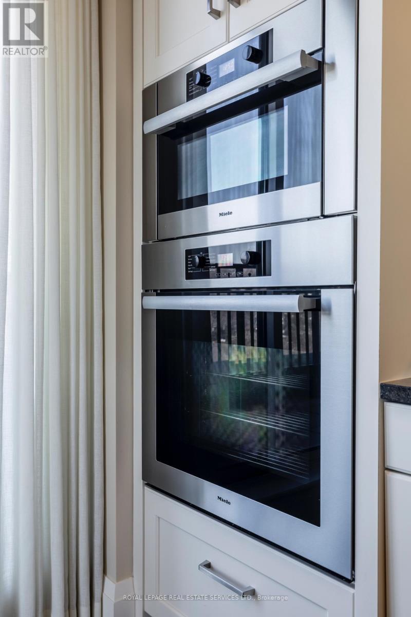 1002 - 30 Old Mill Road, Toronto, Ontario  M8X 0A5 - Photo 17 - W12909594