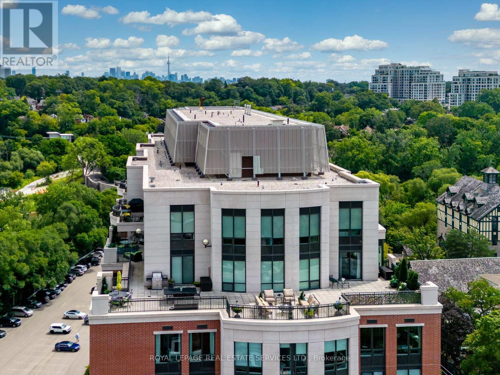 1002 - 30 Old Mill Road, Toronto, Ontario  M8X 0A5 - Photo 3 - W12909594