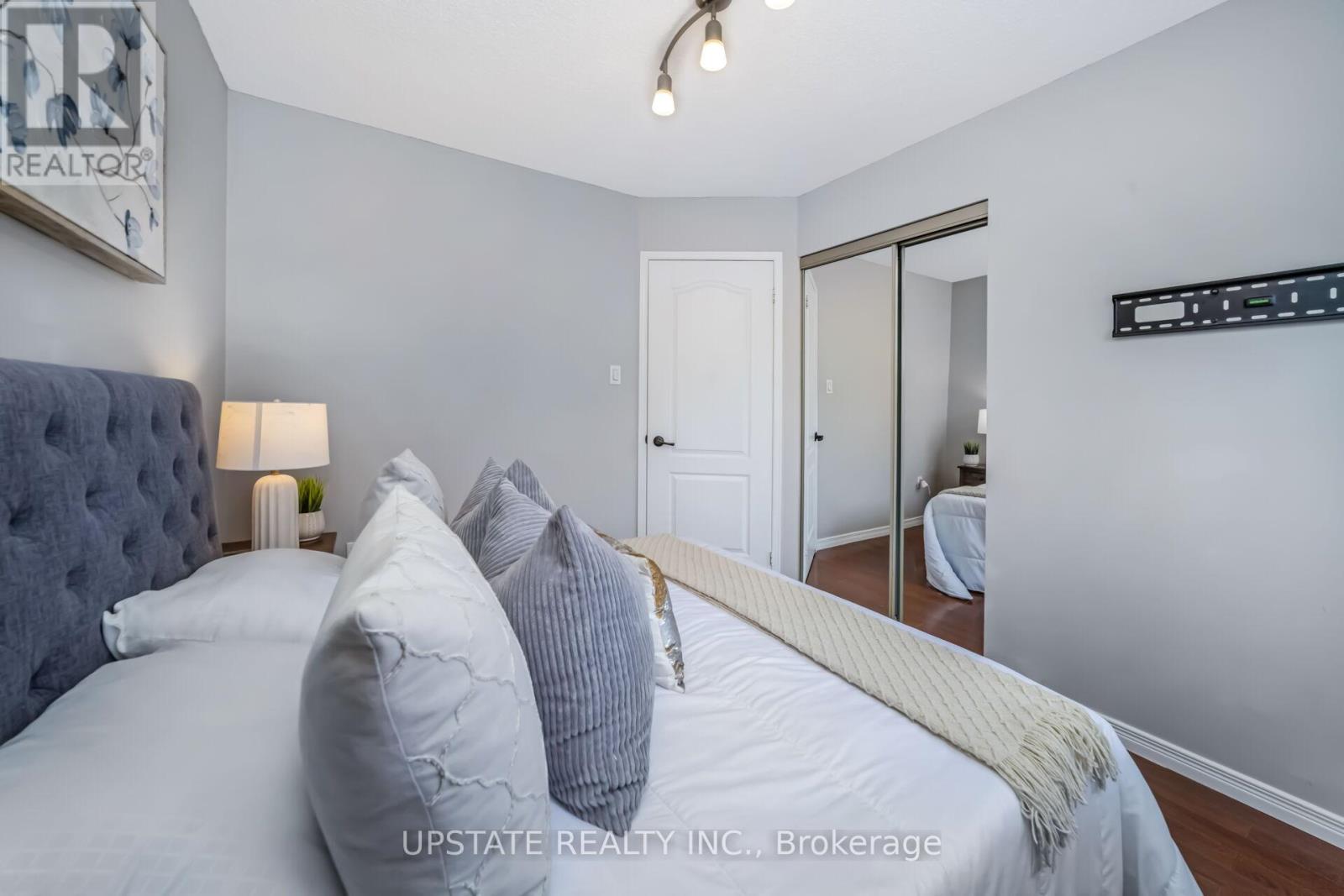 7 Birchway Place, Halton Hills, Ontario  L7J 2X4 - Photo 24 - W12909638