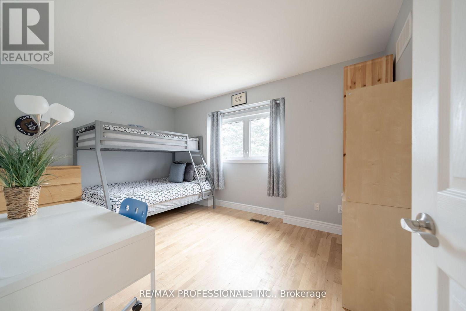 4199 Gayling Gardens, Mississauga (Erin Mills), Ontario  L5L 1Z8 - Photo 19 - W12909642