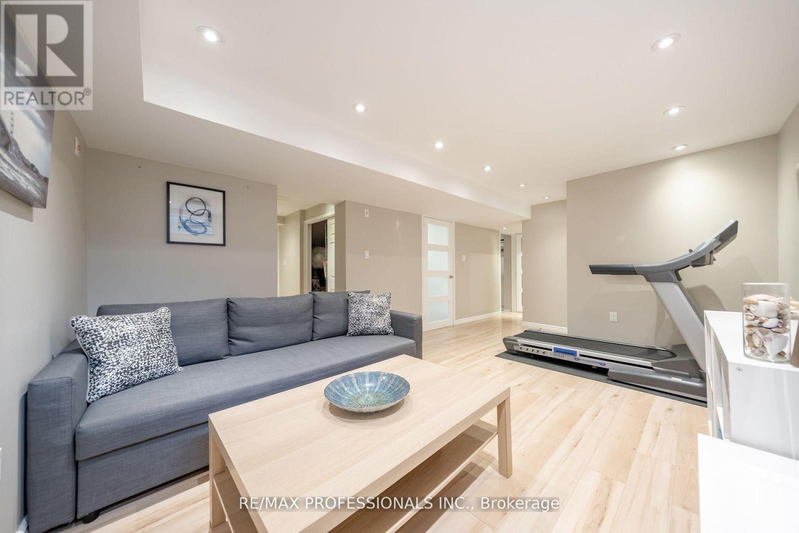 4199 Gayling Gardens, Mississauga (Erin Mills), Ontario  L5L 1Z8 - Photo 29 - W12909642