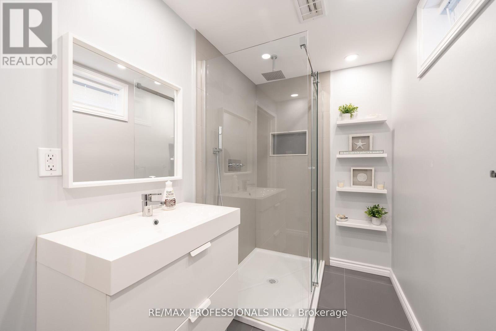 4199 Gayling Gardens, Mississauga (Erin Mills), Ontario  L5L 1Z8 - Photo 31 - W12909642