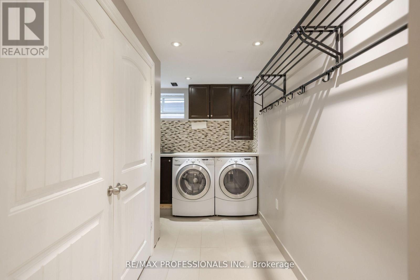 4199 Gayling Gardens, Mississauga (Erin Mills), Ontario  L5L 1Z8 - Photo 33 - W12909642