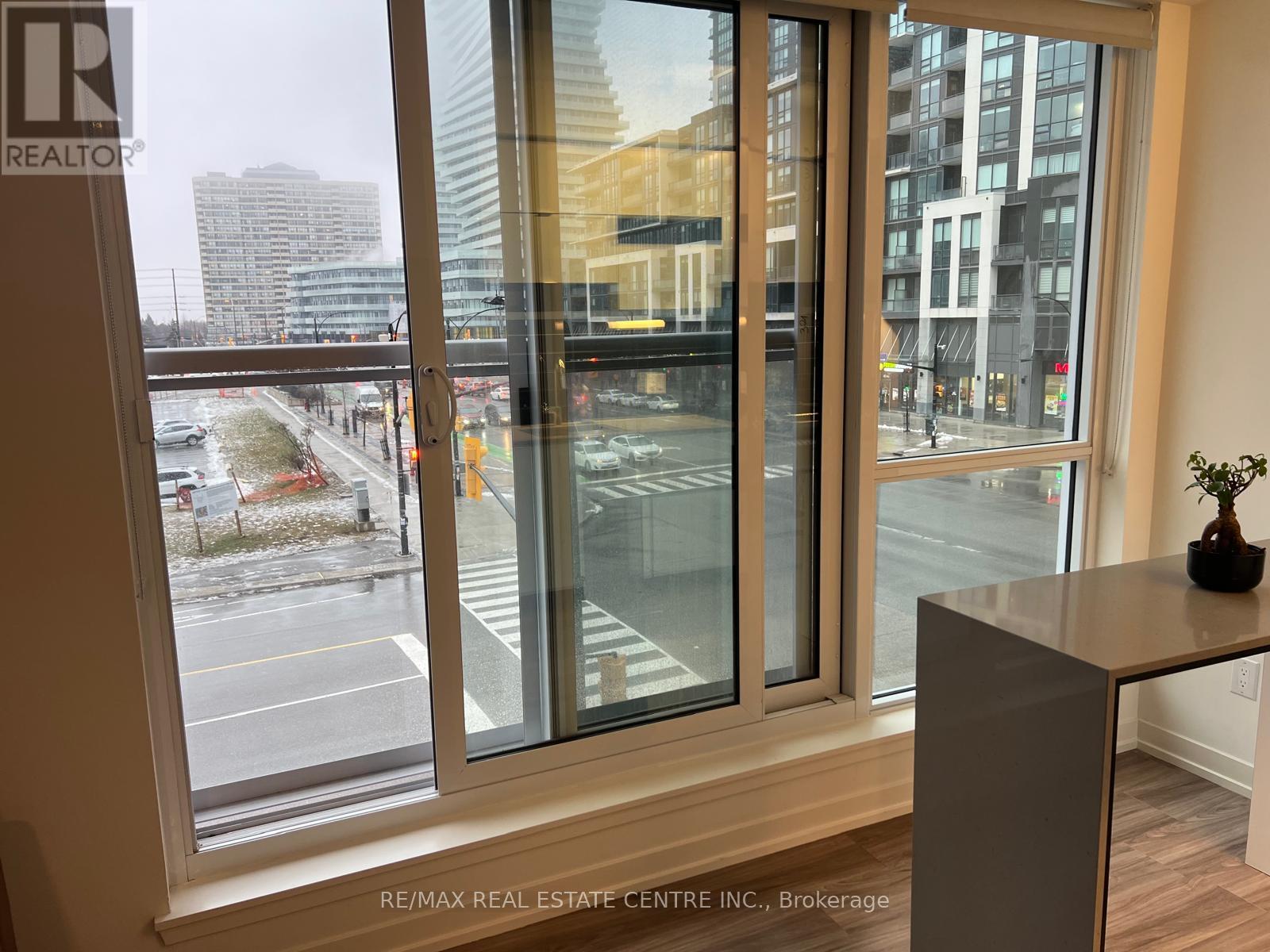 311 - 4065 Confederation Parkway, Mississauga, Ontario  L5B 0L4 - Photo 9 - W12909650