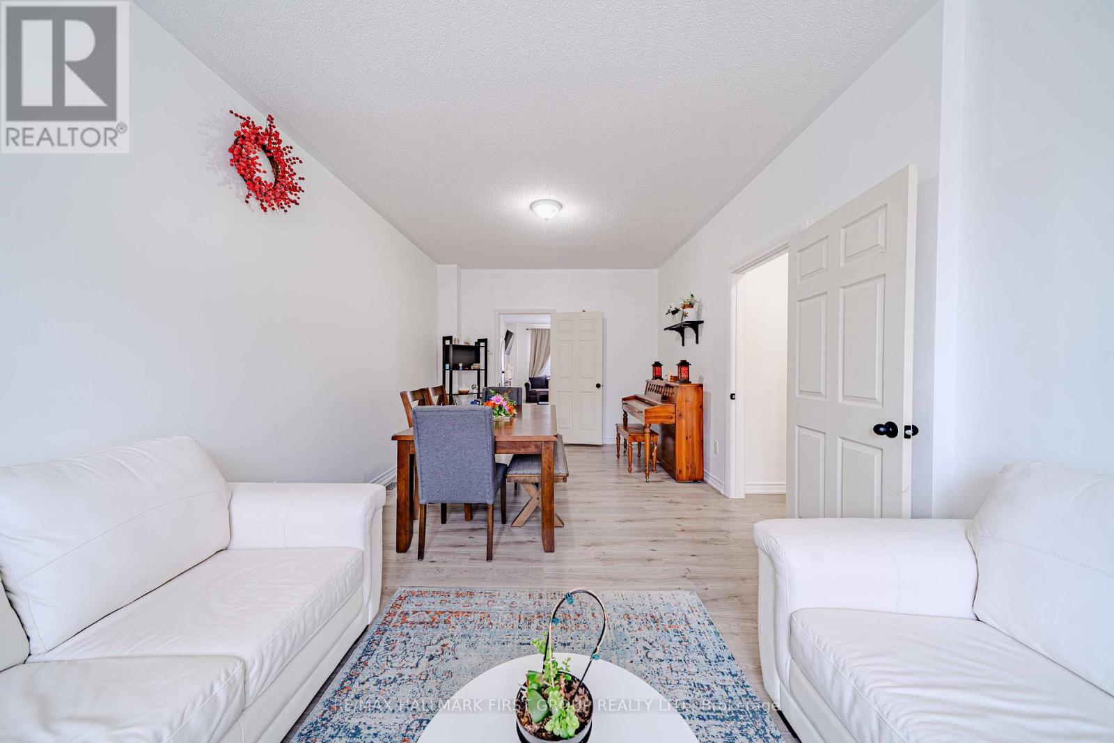 19 Kidd Terrace, Toronto (York University Heights), Ontario  M3J 3S9 - Photo 11 - W12909660