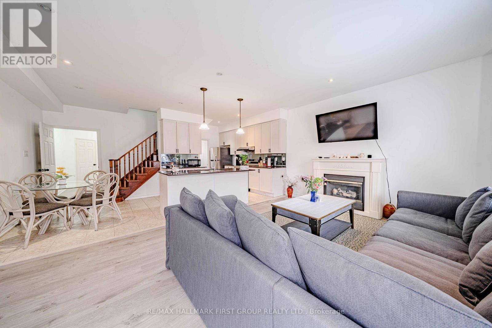 19 Kidd Terrace, Toronto (York University Heights), Ontario  M3J 3S9 - Photo 16 - W12909660