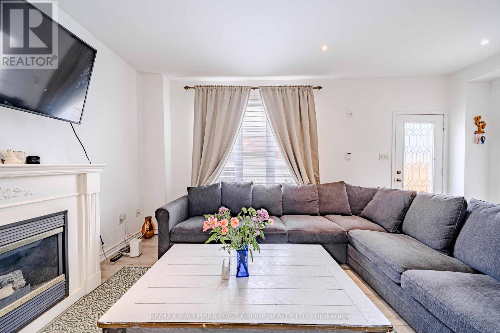 19 Kidd Terrace, Toronto (York University Heights), Ontario  M3J 3S9 - Photo 17 - W12909660