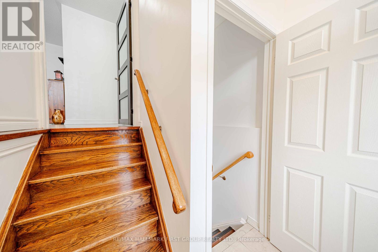 19 Kidd Terrace, Toronto (York University Heights), Ontario  M3J 3S9 - Photo 2 - W12909660