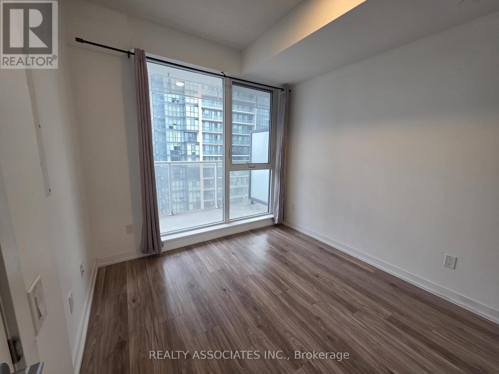 3112 - 4065 Confederation Parkway, Mississauga (City Centre), Ontario  L5B 0L4 - Photo 11 - W12909666