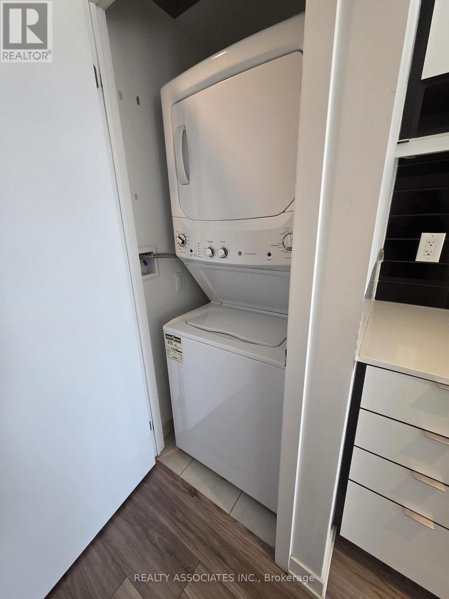 3112 - 4065 Confederation Parkway, Mississauga (City Centre), Ontario  L5B 0L4 - Photo 16 - W12909666