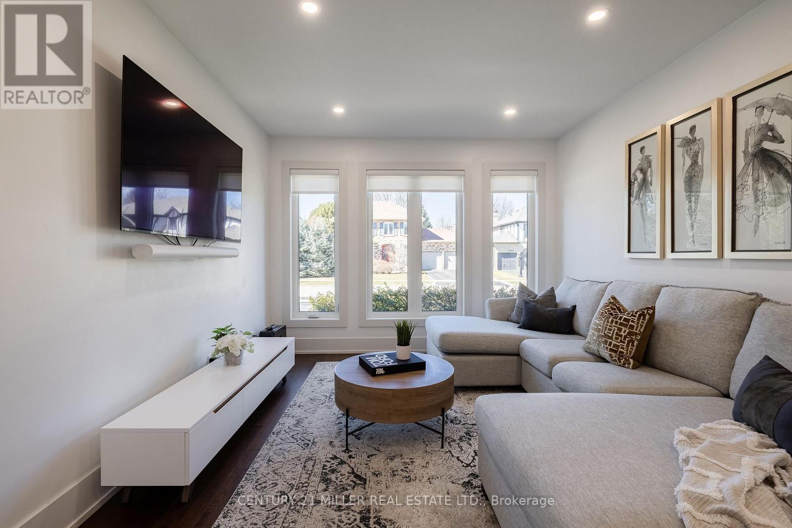 1036 Masters Green, Oakville, Ontario  L6M 2N7 - Photo 12 - W12909686