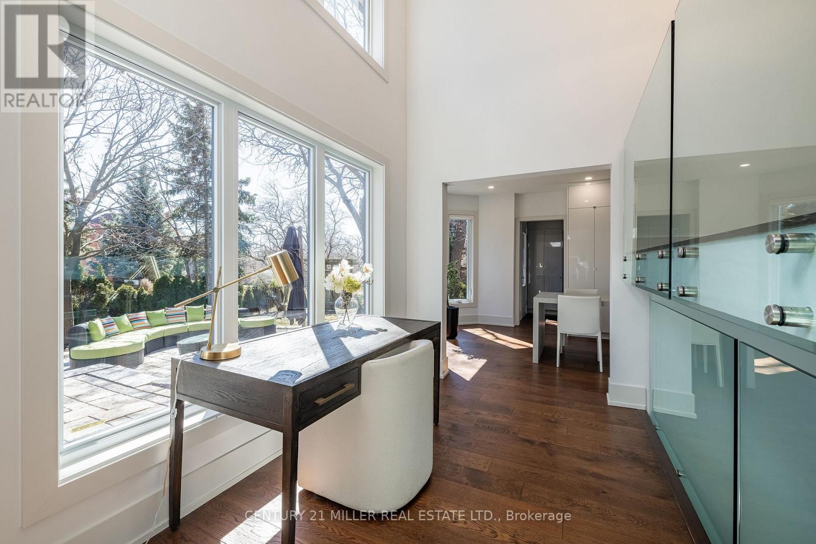 1036 Masters Green, Oakville, Ontario  L6M 2N7 - Photo 7 - W12909686