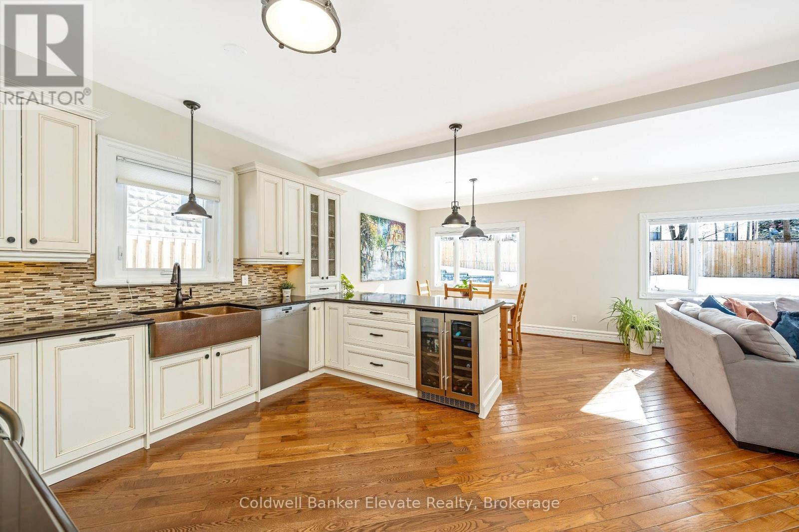 6 Queen Street, Halton Hills (Georgetown), Ontario  L7G 2E4 - Photo 23 - W12909692