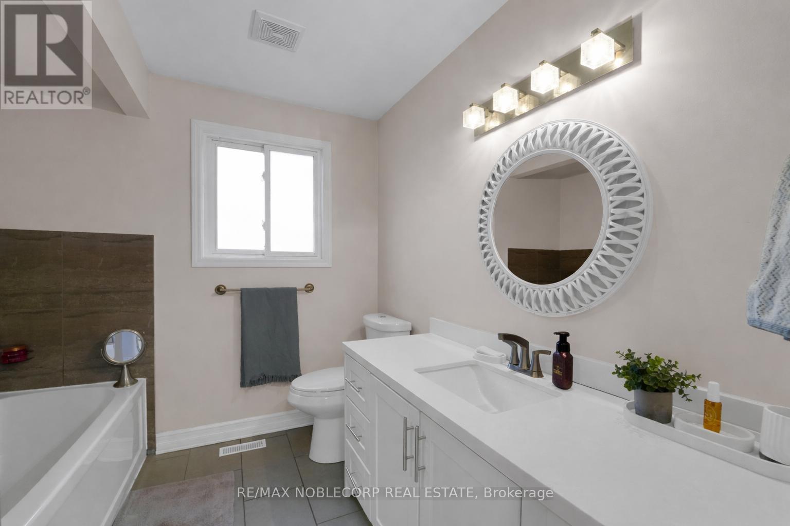 115 Elgin Drive, Brampton, Ontario  L6Y 2E6 - Photo 19 - W12909712