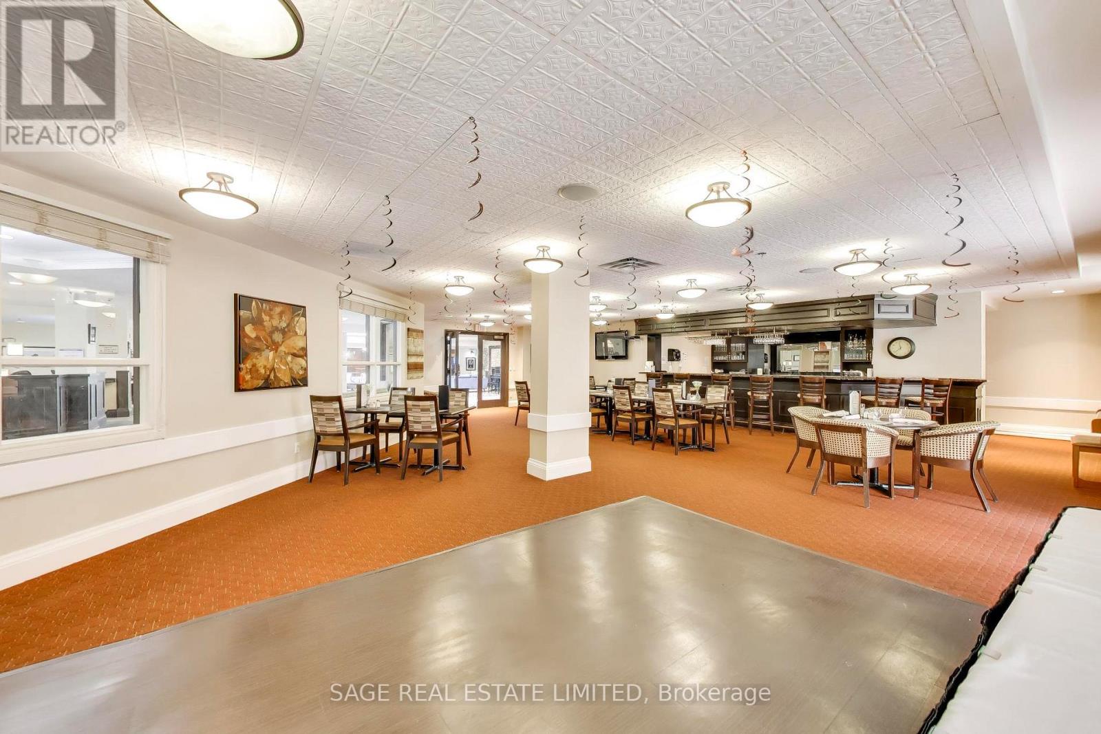 902 - 810 Scollard Court, Mississauga, Ontario  L5V 0A4 - Photo 31 - W12909746