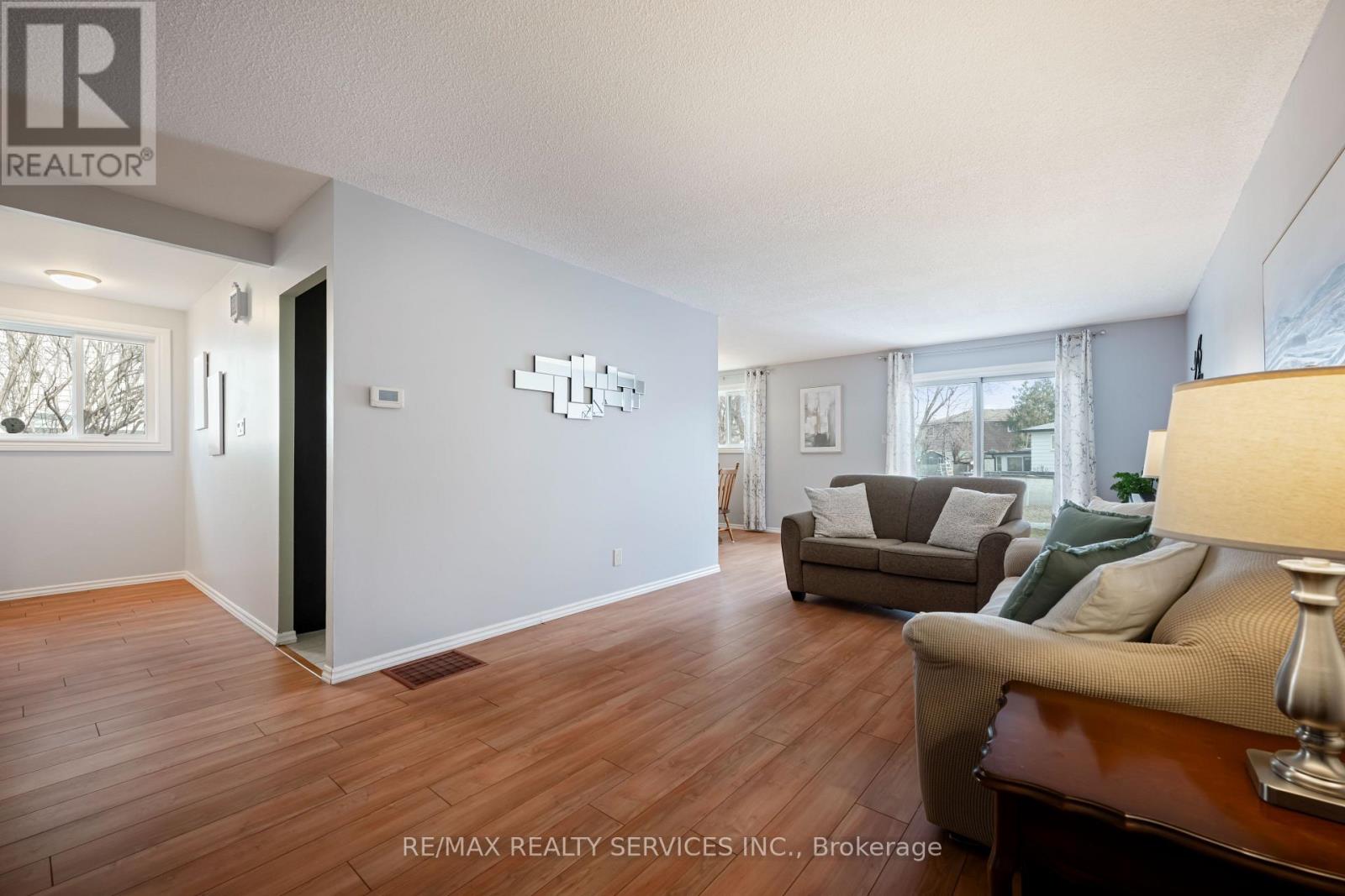 6 Glenridge Road, Brampton, Ontario  L6S 1N3 - Photo 12 - W12909752