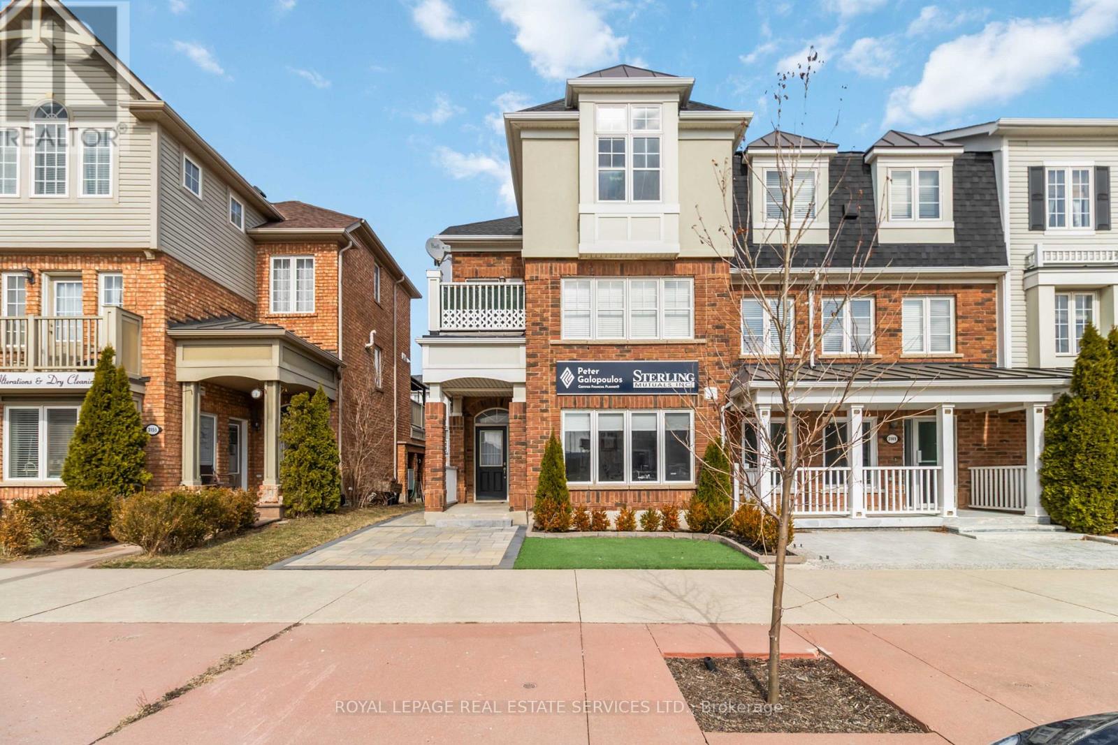 3153 Walkers Line, Burlington, Ontario  L7M 0E1 - Photo 2 - W12909758