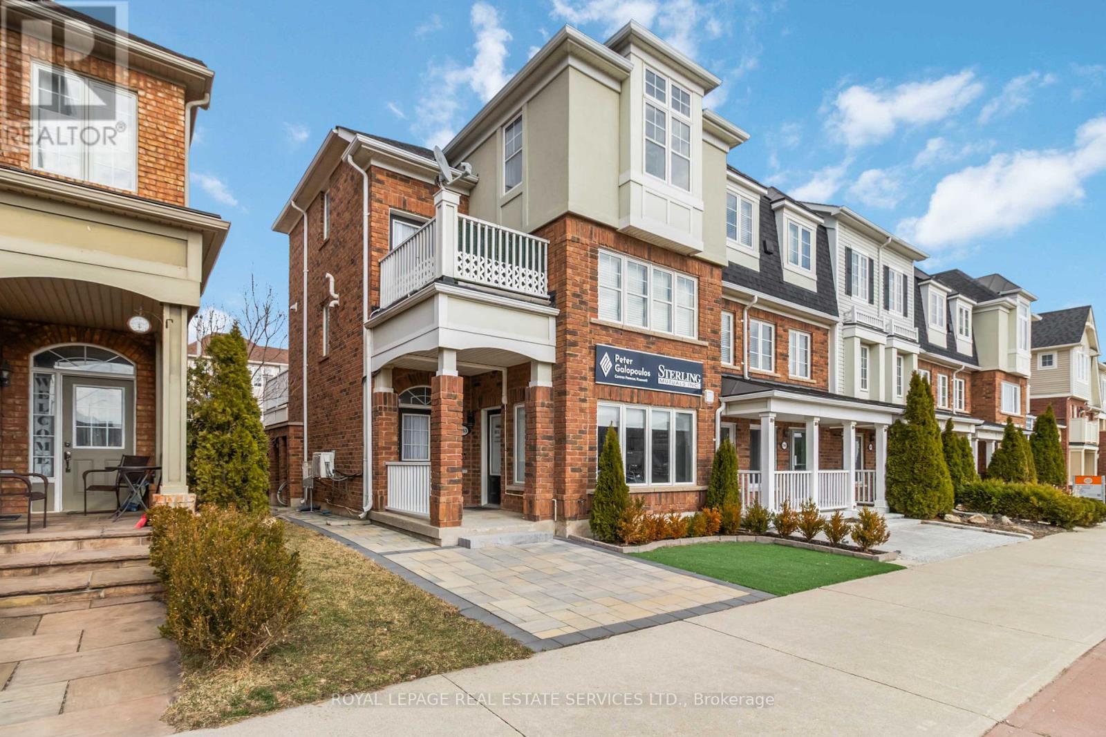 3153 Walkers Line, Burlington, Ontario  L7M 0E1 - Photo 3 - W12909758