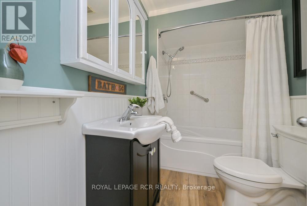 1429 Queen Street, Caledon, Ontario  L7K 0E4 - Photo 23 - W12909760