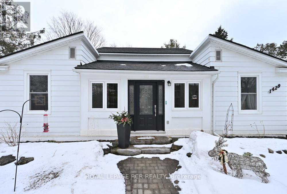 1429 Queen Street, Caledon, Ontario  L7K 0E4 - Photo 3 - W12909760